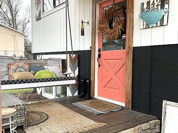 3rd image of 342 Sky Valley Cir