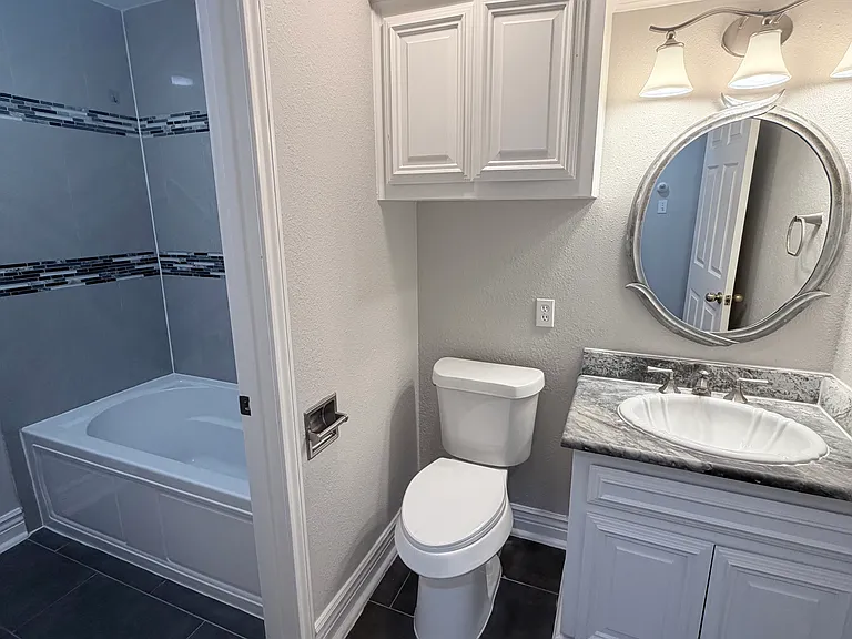 908 McCoy Dr — Photo 14