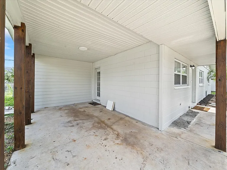 1610 Glen Haven Dr — Photo 7