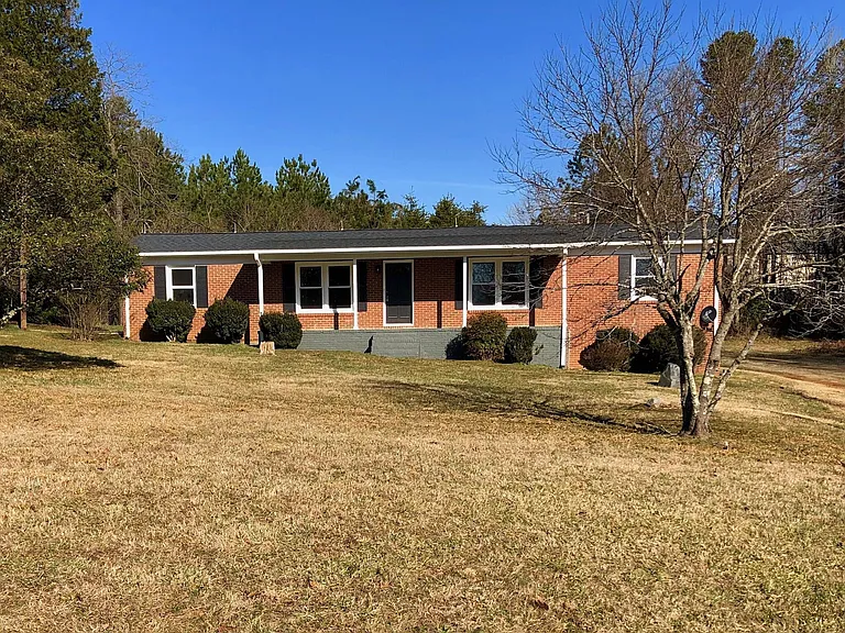 1217 Pennywood Dr — Photo 1