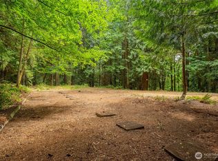 1 XXXX 1ST Street, Bremerton, WA 98312