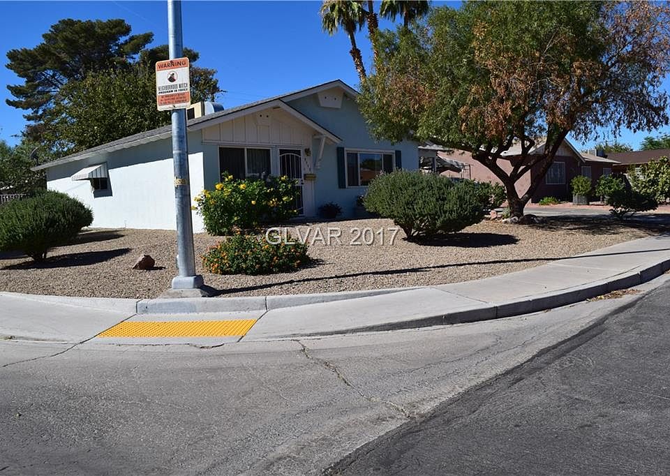 1st image of 3117 Greenbriar Dr