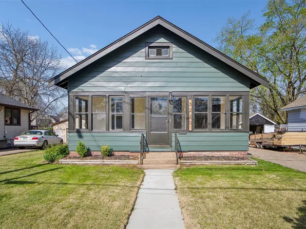 3220 SW 13th St, Des Moines, IA 50315