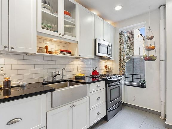 5th image of 469 Eastern Pkwy APT K