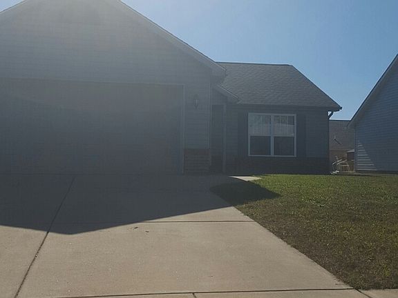 2nd image of 3321 Bunting Ln