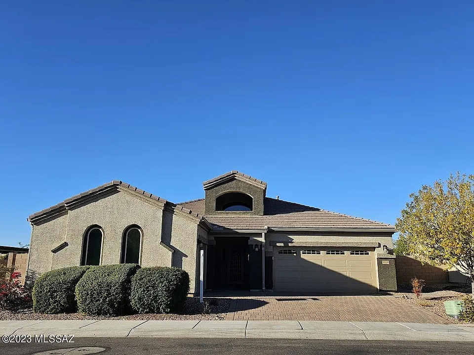 9831 N Melandra Way