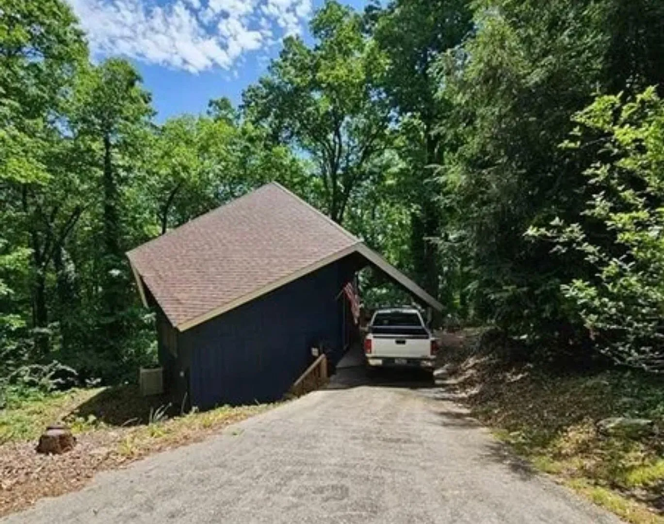 3342 Lodge Overlook - Beautiful Lake Home For Rent — Photo 1