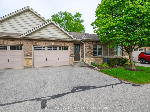 560 Grey St #3, Brantford, ON N3S 0C4