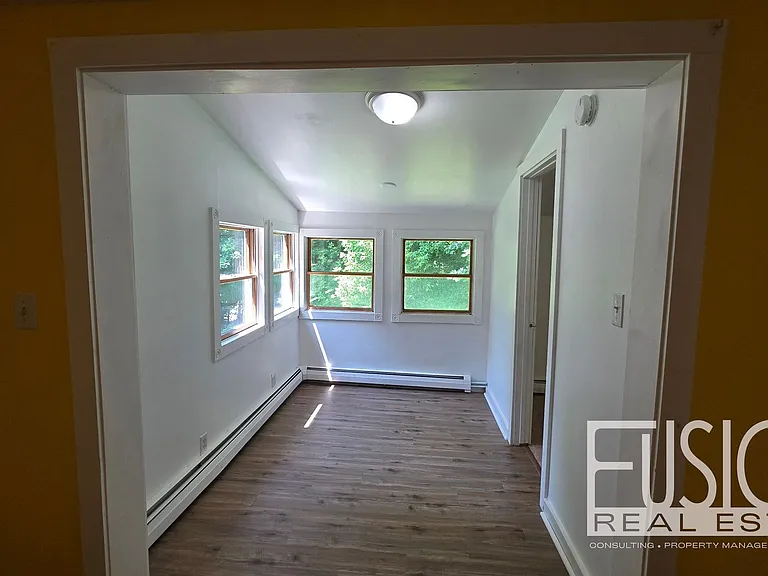 446 Colchester Ave — Photo 19