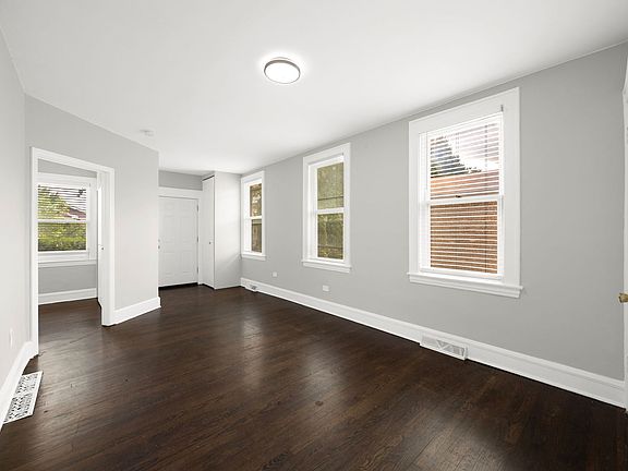 2nd image of 3214 Cuyler Ave