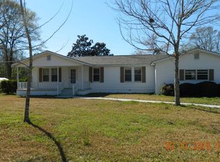 1517 Canterbury Rd, Honoraville, AL 36042