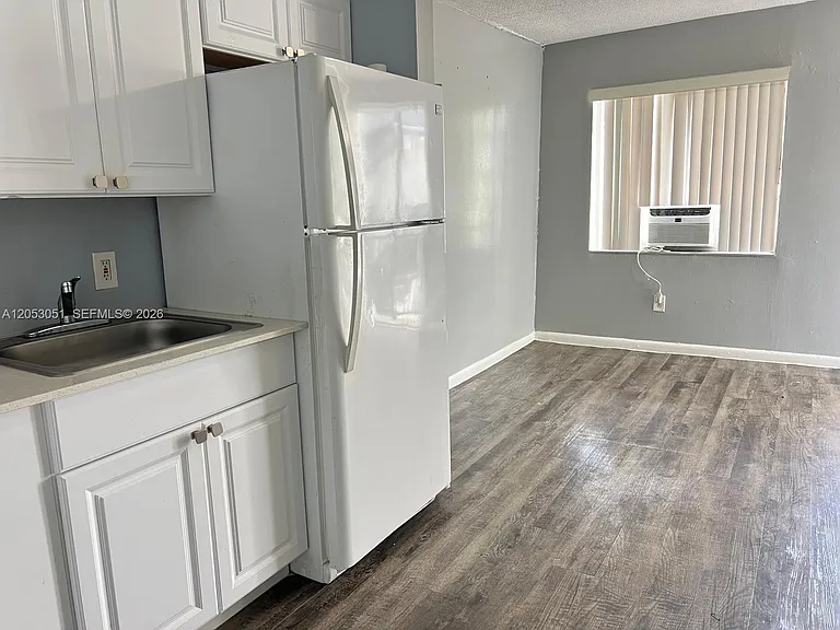 5250 NW 26th Ave #12 — Photo 7