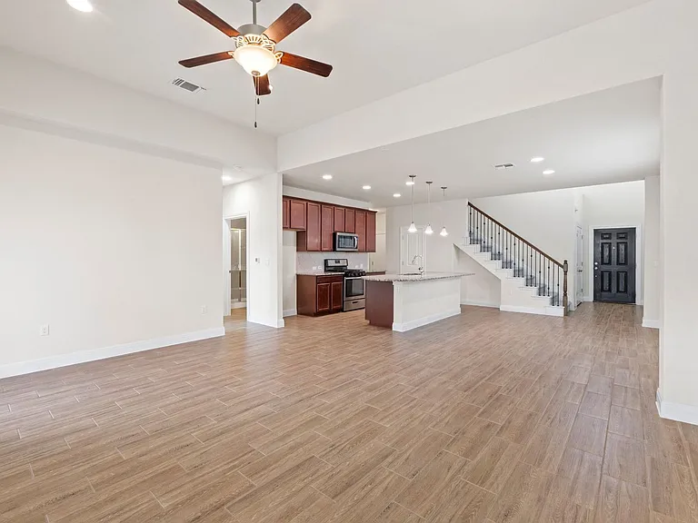 14011 Hedera Dr — Photo 7