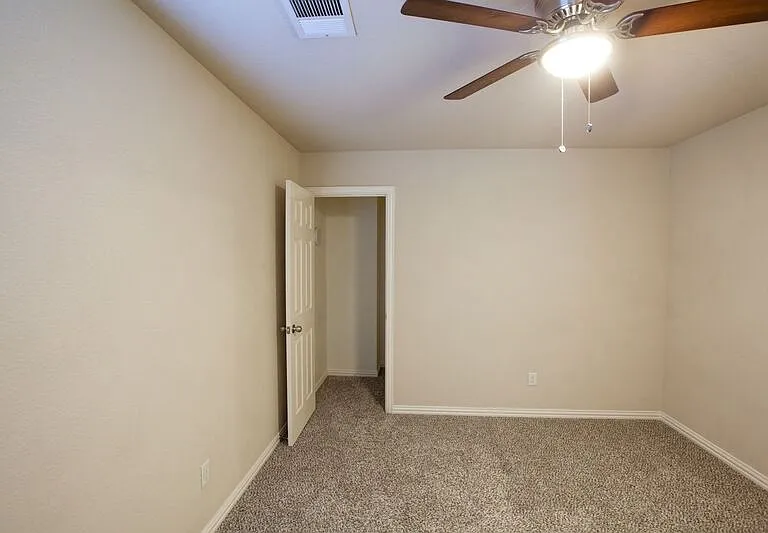 2805 Gooseberry Dr — Photo 35