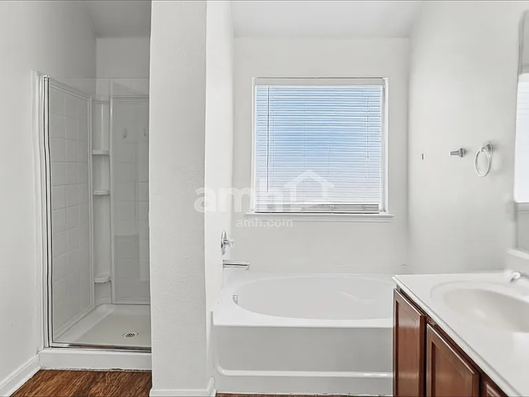 12232 Lamington Dr — Photo 12