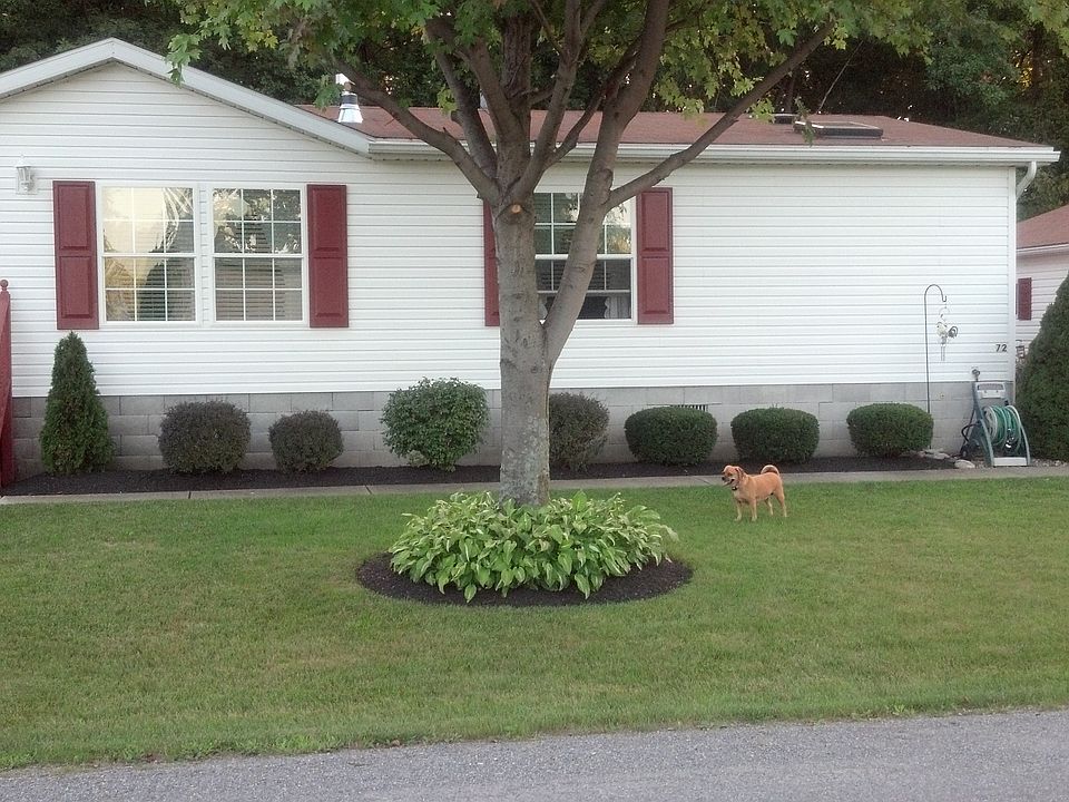 2nd image of 72 Nicole Drive #72