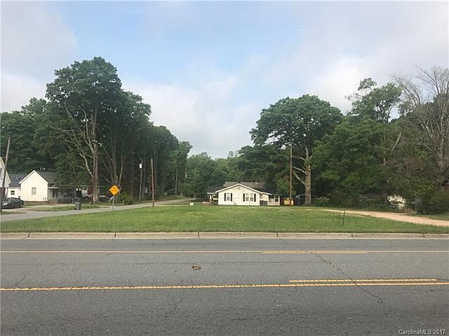 1st image of 1521 N Main St