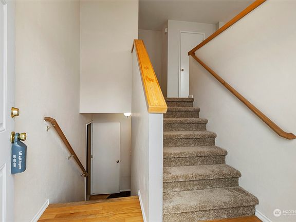 3rd image of 27410 137th Avenue SE