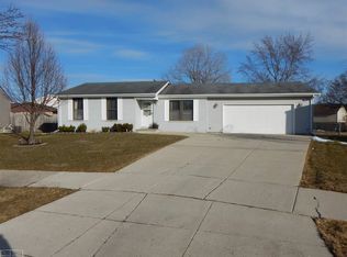 48906 Nicole Ct, Chesterfield, MI
