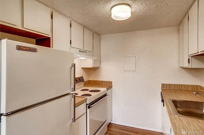 kitchen view2
