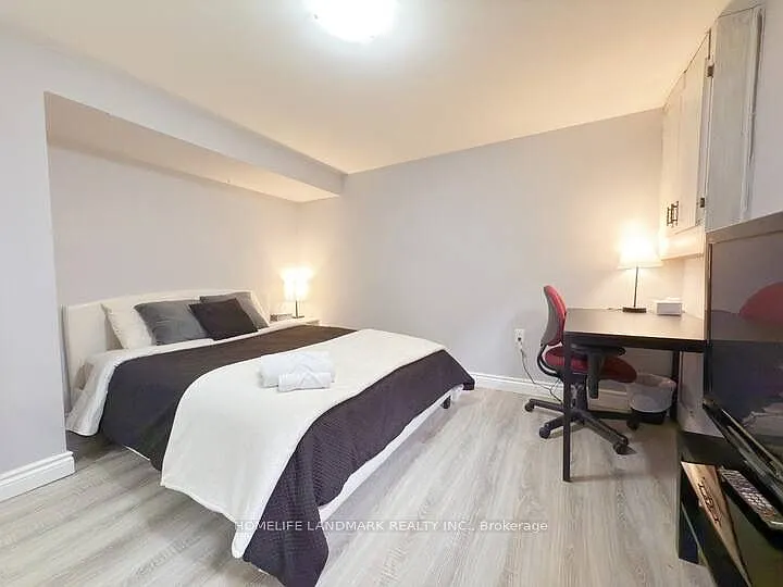 81 United Sq #BASEMENT — Photo 12