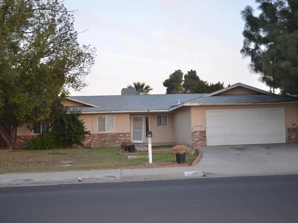 108 W Hazelwood Drive, Lemoore, CA 93245