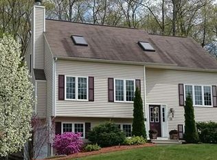 75 Whitetail Cir, Southbridge, MA 01550