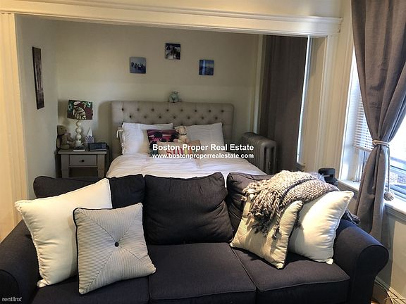 195 Park Dr. #3 Boston - Kenmore Unit Photo 2