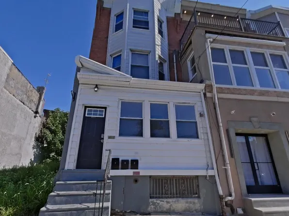 6147 Vine St, Philadelphia, PA 19139