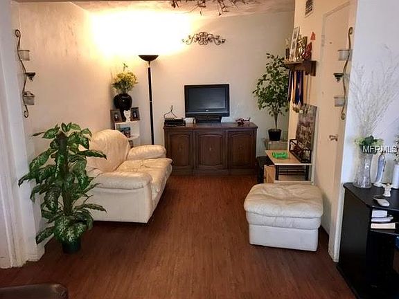 4th image of 2160 Catalina Dr