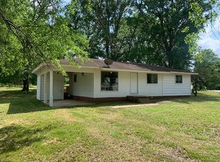 301 Carrollton St, Duck Hill, MS 38925
