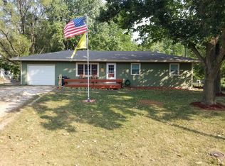 411 Frontier Ct, Meriden, KS 66512