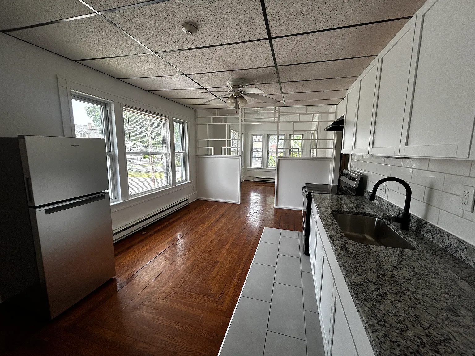  34 Franklin St 2ndflr 1b/1b Hwincluded Hardwoods Freshpaint Petsok — Photo 2