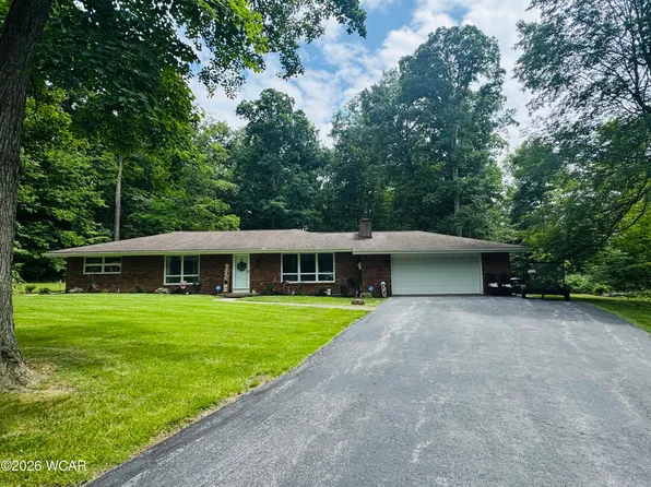 3863 Forest Dr, Lima, OH 45805