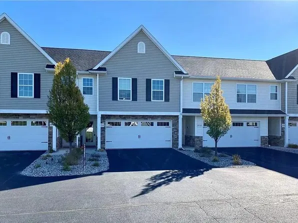 4711 Lakeside Dr, Maumee, OH 43537