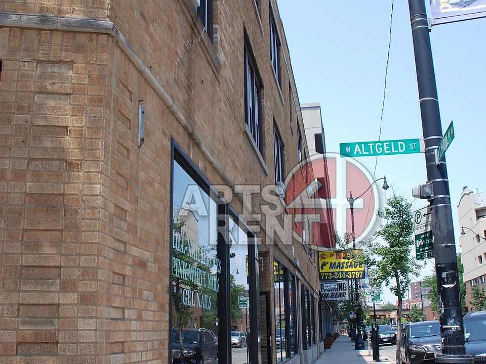 1st image of 2516 N Lincoln Ave #2
