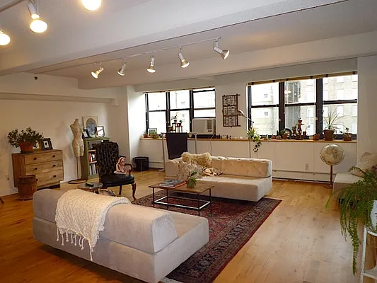 Rented by Friedman Roth Realty | media 15