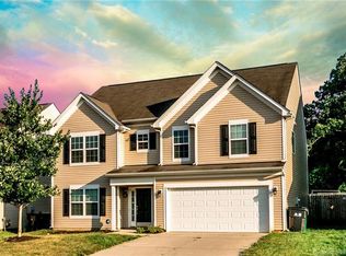9205 Bradstreet Commons Way, Charlotte, NC 28215