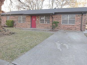 1st image of 506 Judy Ln