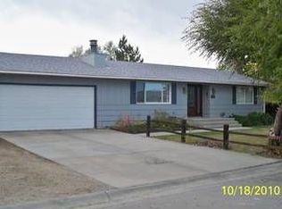 1708 Glasgow Blvd, Rawlins, WY 82301
