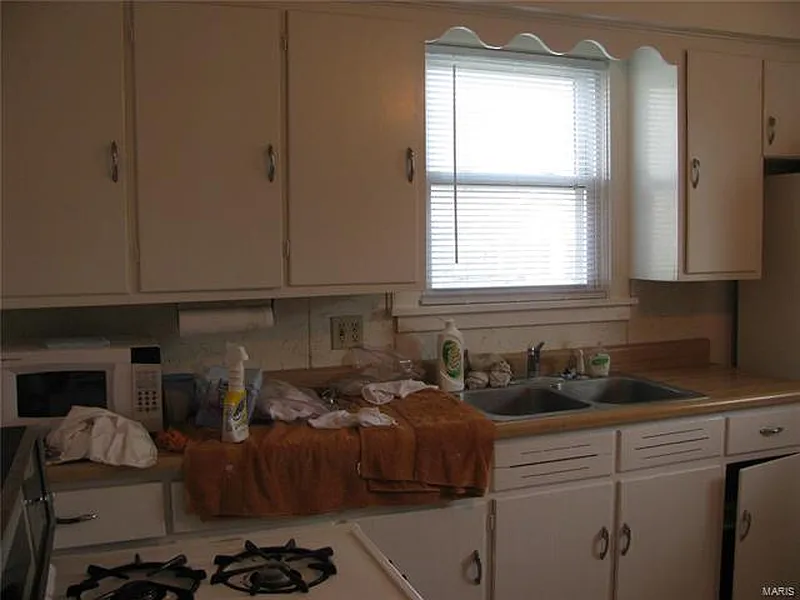 Thumbnail 12