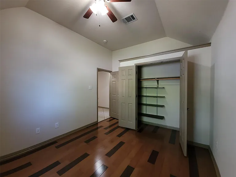 10028 Lisi Anne Dr — Photo 31