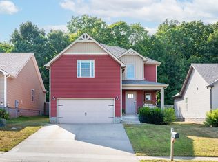 1389 Abby Lou Dr, Clarksville, TN 37040