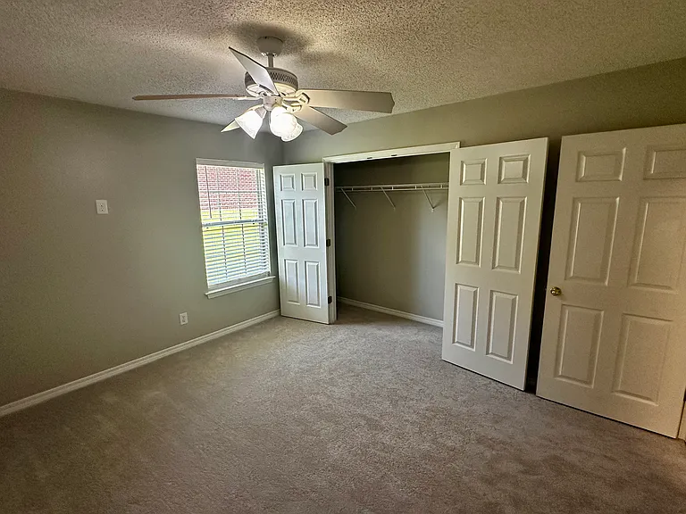 27078 Stratford Glen Dr — Photo 16