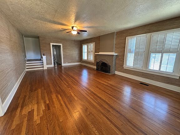 2nd image of 1403 Bixby St