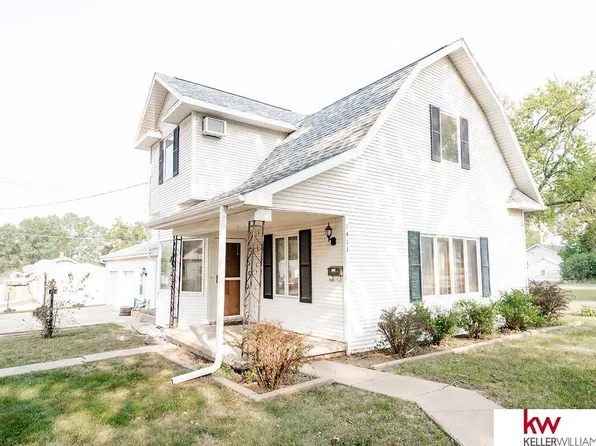 1411 N Kansas St, Superior, NE 68978