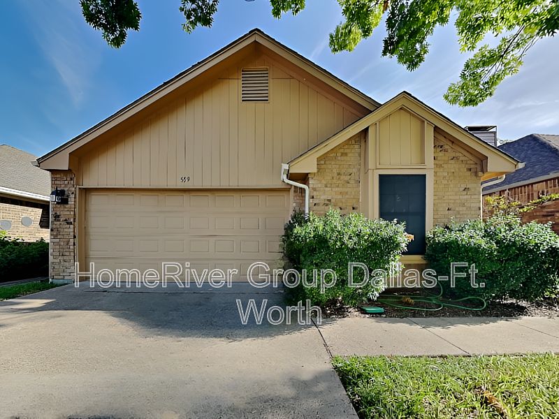 1st image of 559 Briarcliff Dr