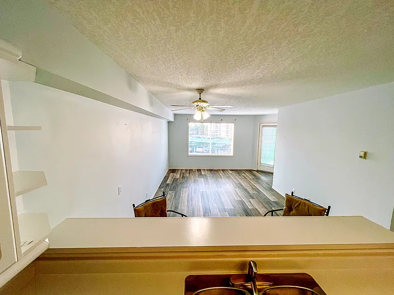 620 Columbia Blvd W #214 — Photo 3