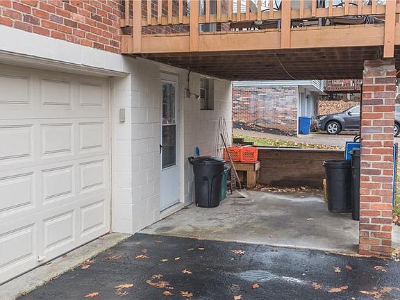 3rd image of 4708 Woodlake Dr