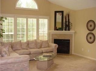 15282 S Greenwood St, Olathe, KS 66062